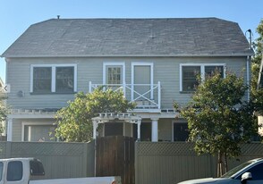1011 1/2 N Coronado St, Unit 1011 in Los Angeles, CA - Building Photo