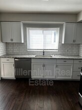 747 E Mansfield Ave in Pontiac, MI - Building Photo - Building Photo