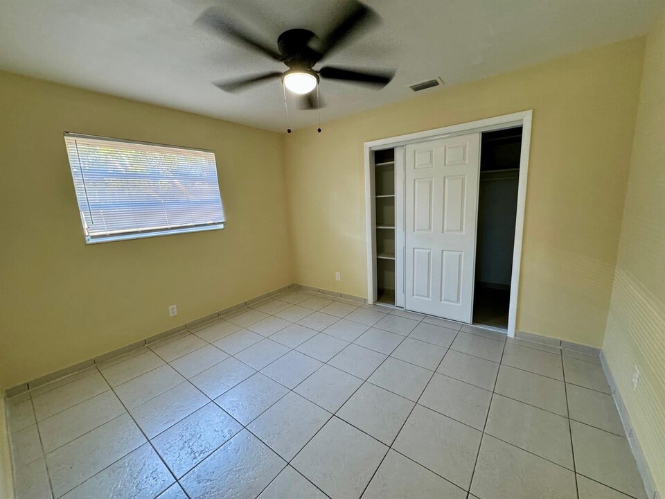 1507 NE 5th Ave, Unit 4 in Fort Lauderdale, FL - Building Photo