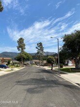 491 S Danville Ave in Thousand Oaks, CA - Foto de edificio - Building Photo