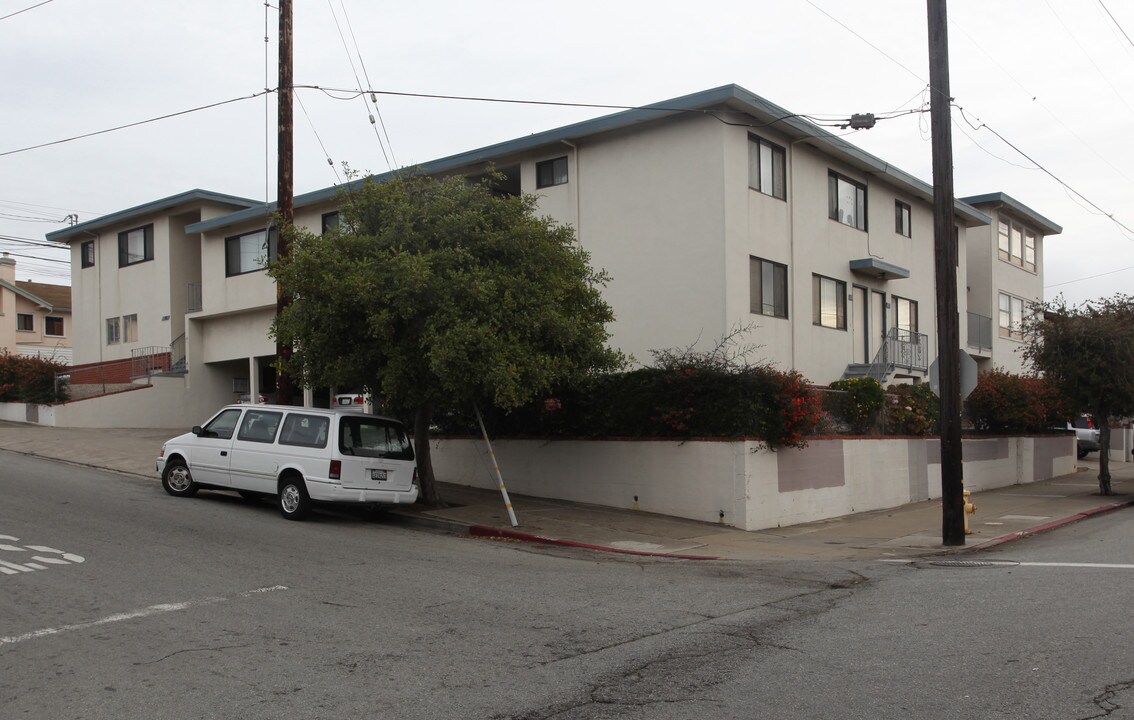 350 Railroad Ave in South San Francisco, CA - Building Photo