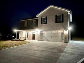 6812 Highbank Ln in Knoxville, TN - Building Photo - Building Photo