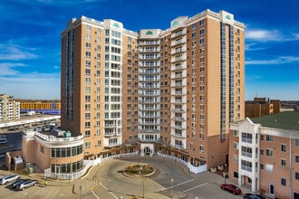 City Bella in Richfield, MN - Building Photo - Building Photo