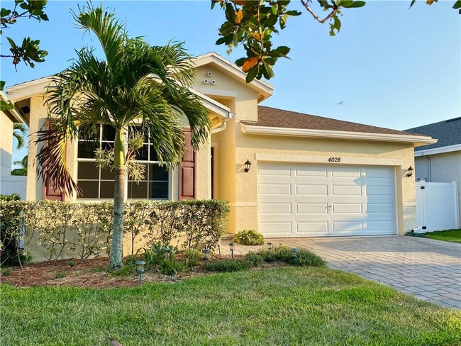 4028 Tomoka Dr