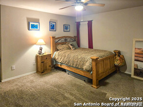 9514 Sandy Rdg Wy in San Antonio, TX - Building Photo - Building Photo