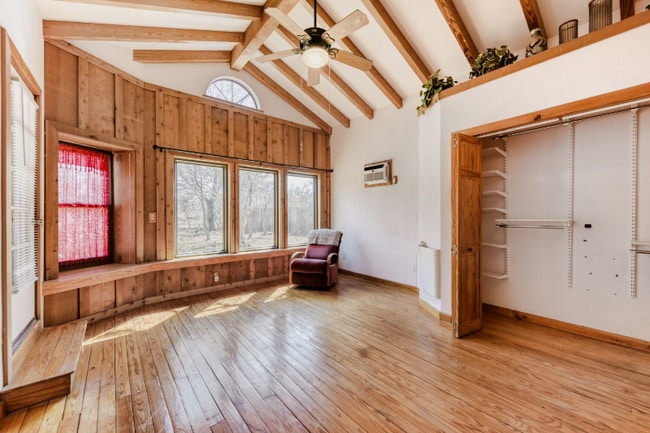 property at 187 River Oaks Dr