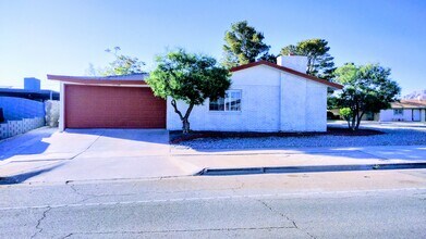 139 Clairemont Rd in El Paso, TX - Building Photo - Building Photo