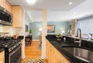 113 Sherman Rd in Boston College, MA - Building Photo - Building Photo