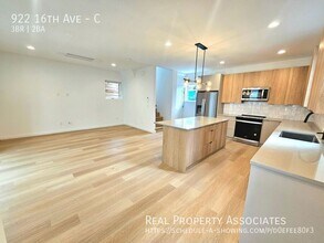 922 16th Ave in Seattle, WA - Building Photo - Building Photo