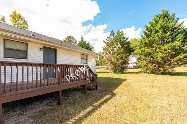 718 Salem Rd in Rossville, GA - Building Photo - Building Photo