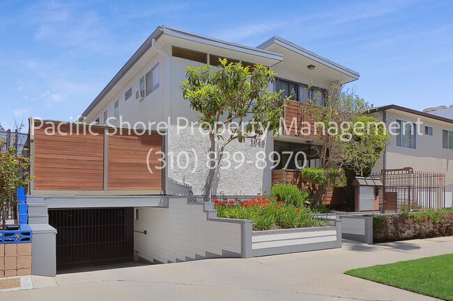 property at 1043 12th St