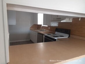 1606 Yonkers St in Plainview, TX - Building Photo - Building Photo