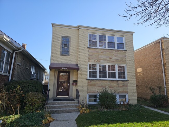 property at 2909 N Austin Ave