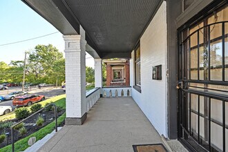 1415 Locust St, Unit #1 in Cincinnati, OH - Building Photo - Building Photo