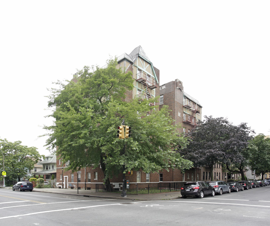 170 Fenimore St in Brooklyn, NY - Building Photo