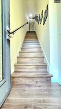 2310 W Newton St in Seattle, WA - Foto de edificio - Building Photo