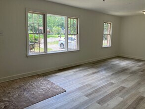 1571 E Octavia Dr in Mobile, AL - Building Photo - Building Photo