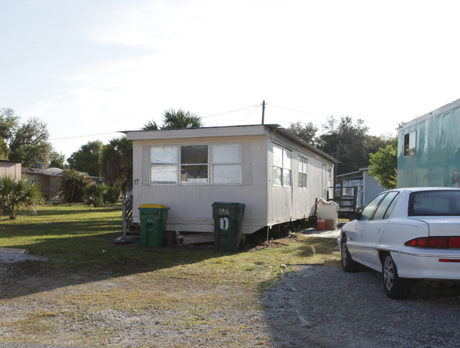 4710 Miraham Dr in Immokalee, FL - Building Photo - Building Photo