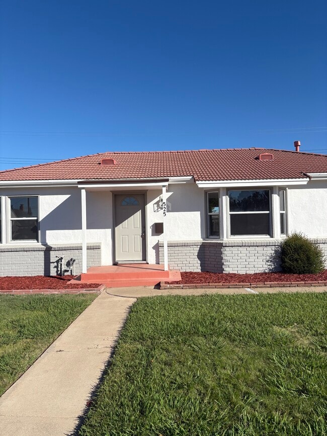 property at 525 Eureka Ave