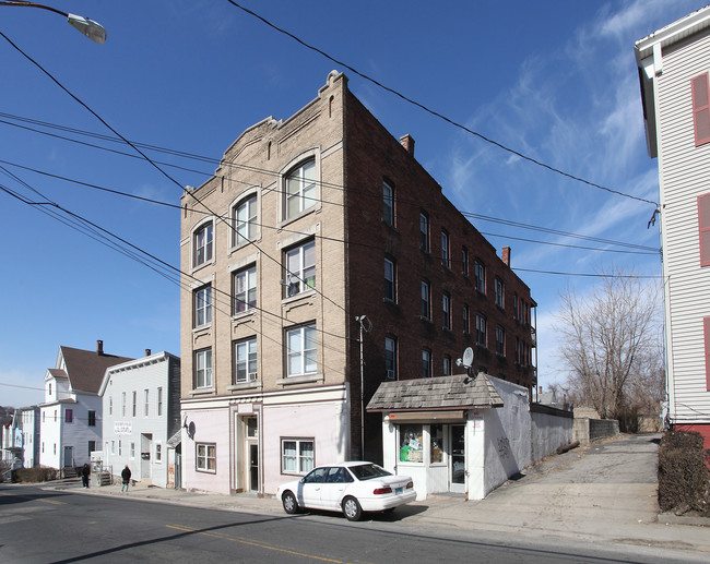 69 Washington St in Waterbury, CT - Building Photo - Building Photo