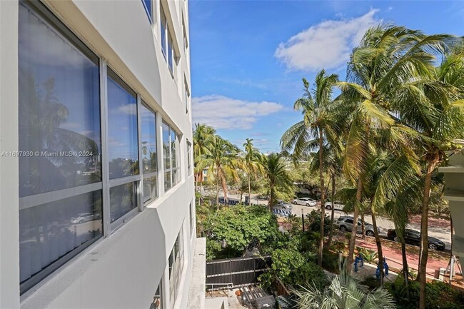 1500 Bay Rd, Unit S-0372 in Miami Beach, FL - Building Photo - Building Photo