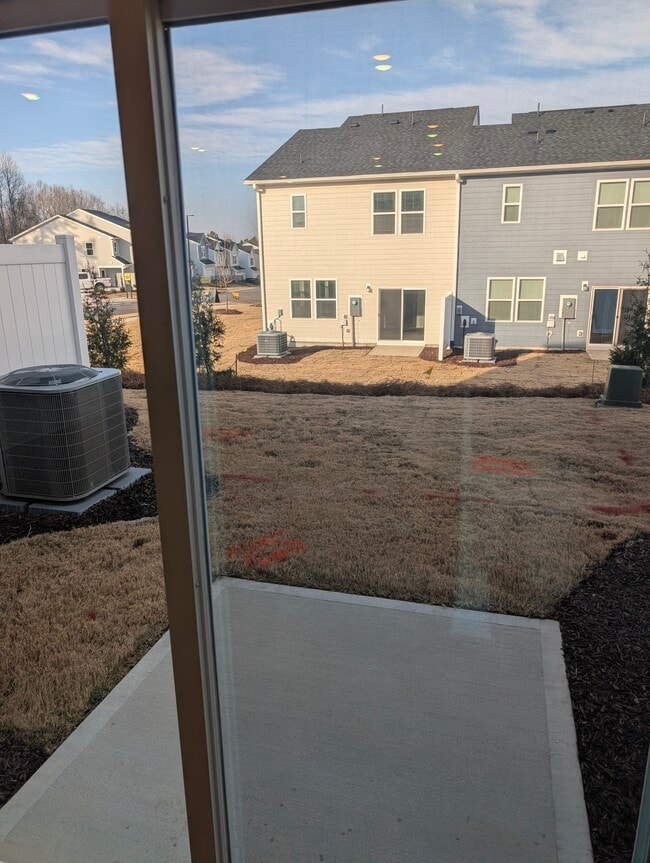 2003 Oakdale Dr in Durham, NC - Building Photo - Building Photo