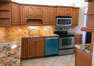 3150 N Course Ln, Unit 3 in Pompano Beach, FL - Building Photo - Building Photo