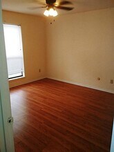 8435 Hearth Dr in Houston, TX - Building Photo - Building Photo