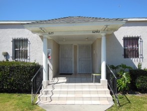 623 E 108th St in Los Angeles, CA - Building Photo - Building Photo