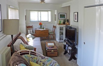 817 De la Vina St in Santa Barbara, CA - Building Photo - Building Photo