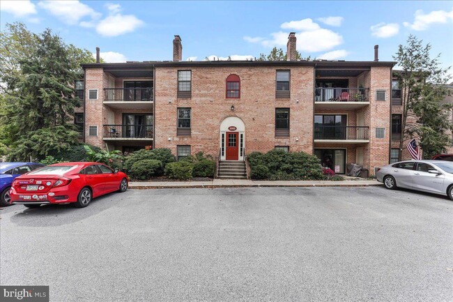 property at 1023 Washington Pl