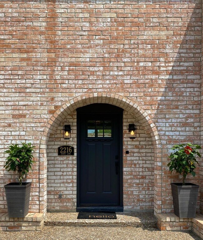 2216 Robyn Ln in Mission, TX - Foto de edificio - Building Photo