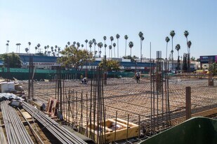 The Harper on Beverly in Los Angeles, CA - Foto de edificio - Building Photo