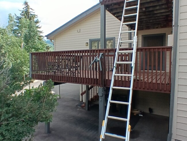 property at 230 Nottingham Rd
