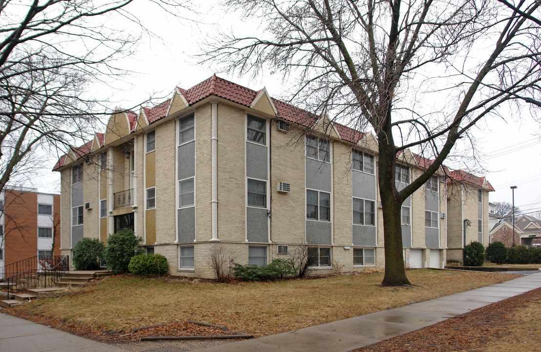 3100 Girard Ave S in Minneapolis, MN - Building Photo