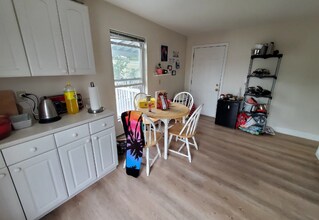 281 Pearl St, Unit 279-3L in Cambridge, MA - Building Photo - Building Photo