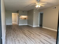 1733 Courtyard Way, Unit 105 in Naples, FL - Building Photo - Building Photo