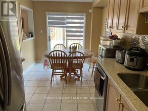 46 Clandfield St in Markham, ON - Building Photo - Building Photo