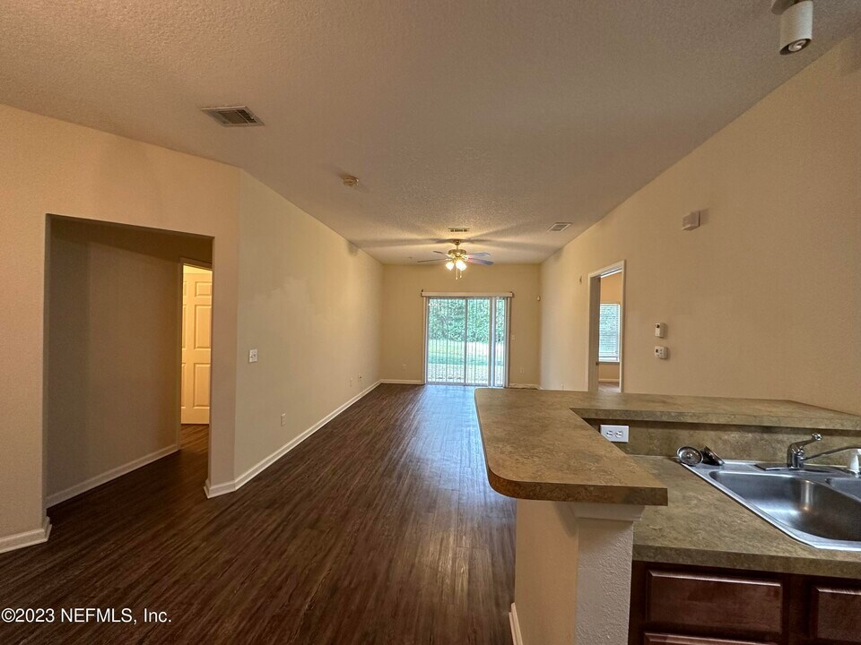 3620 Kirkpatrick Cir-Unit -4 in Jacksonville, FL - Building Photo