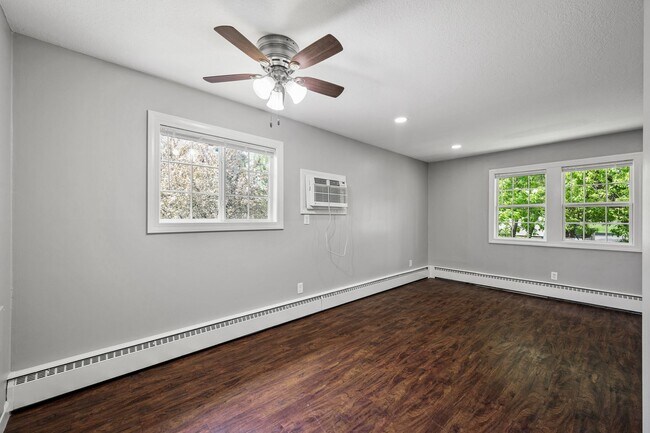 3948 5th St NE in Minneapolis, MN - Building Photo - Building Photo