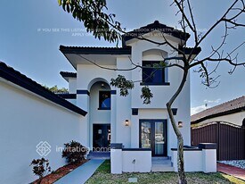 13254 NW 10th St in Miami, FL - Building Photo