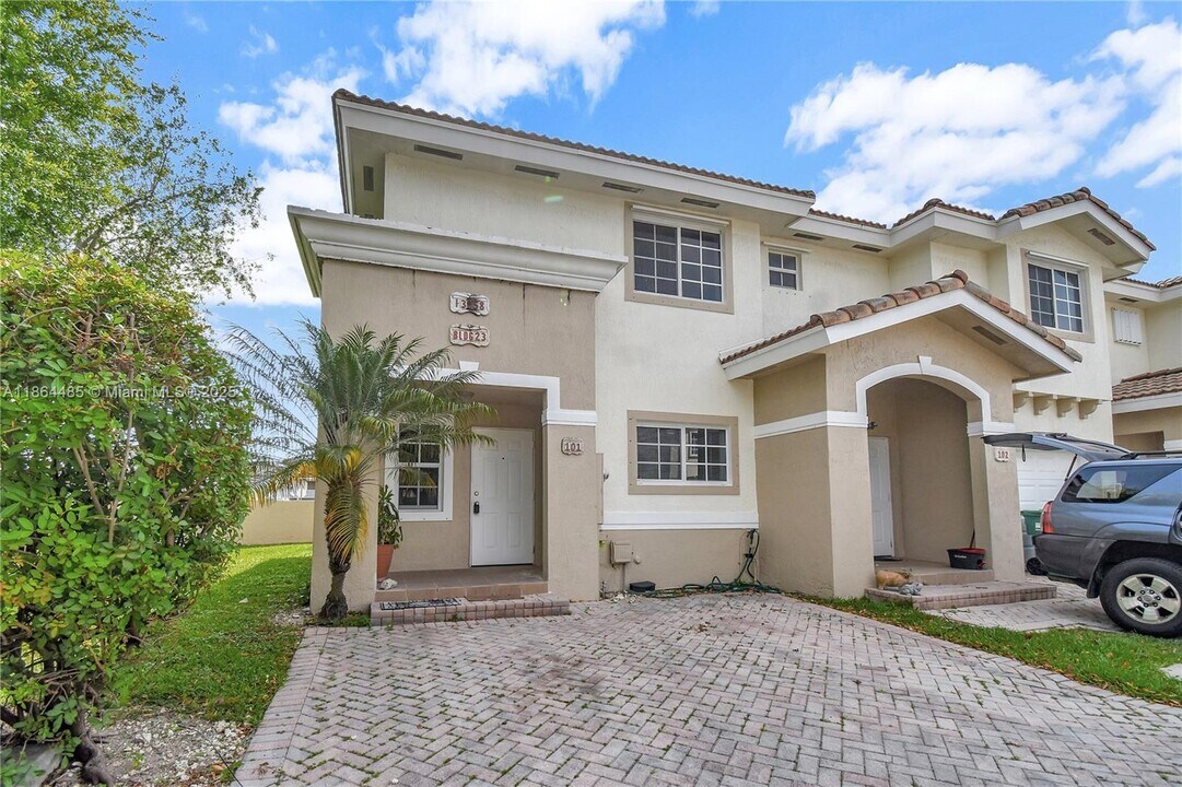 13958 SW 260th St in Homestead, FL - Building Photo