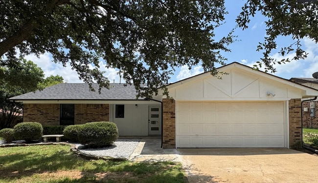 property at 2731 Kimberly Dr
