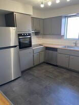 7332 Hampshire Dr in St. Louis, MO - Building Photo