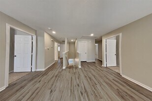 14703 Huntmont Dr in Cypress, TX - Building Photo