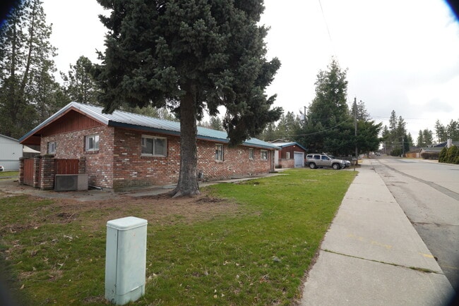 4204 E 37th Ave in Spokane, WA - Building Photo - Building Photo