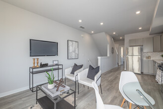 731 N 35th Street Townhomes in Philadelphia, PA - Building Photo - Interior Photo