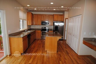 22304 68th Pl West in Mountlake Terrace, WA - Foto de edificio - Building Photo