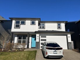 1741 Silverstone Dr in Forest Grove, OR - Building Photo