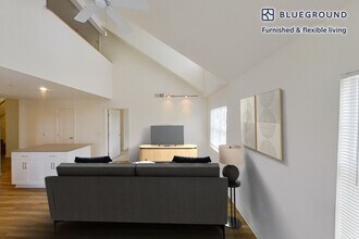 152 Shipyard Dr in Hingham, MA - Building Photo - Building Photo